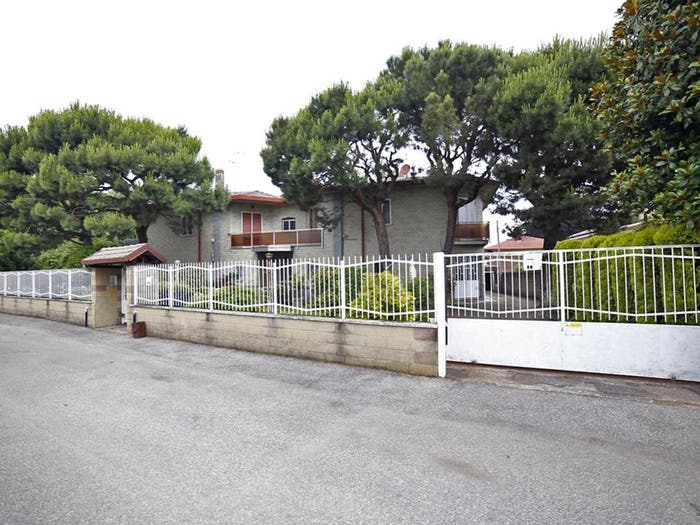 Casa con 5 locali in vendita in Via Val Vigezzo, Borsano, Busto Arsizio