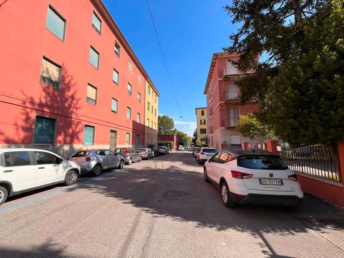 Appartamento trilocale in vendita in Via Andrea da Faenza, Bolognina, Bologna