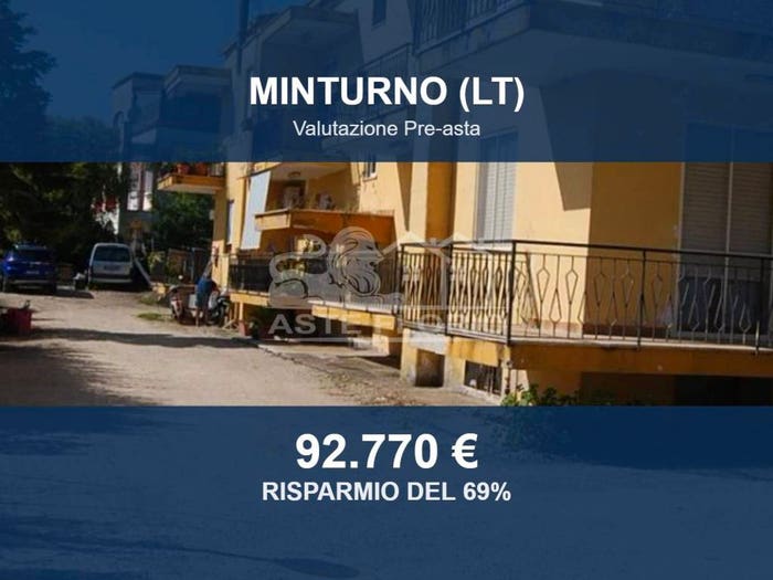 Appartamento quadrilocale in vendita in Viale Pietro Fedele, Centro, Minturno