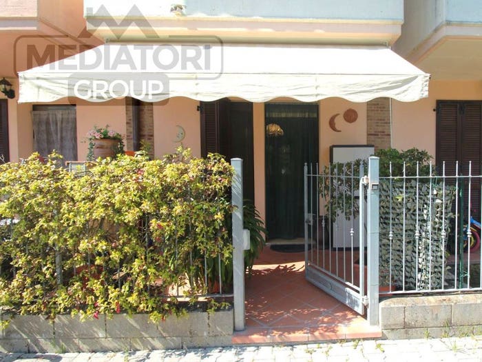 Casa con 5 locali in vendita in Via BARGHINI, Castelfranco di Sotto