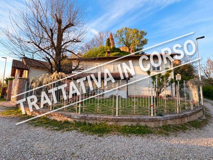 Casa con 5 locali in vendita in Via Roma Snc, Centro, Magliano Alfieri