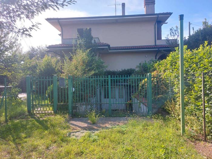 Casa quadrilocale in vendita in Via Laghetto, Brugarolo, Merate