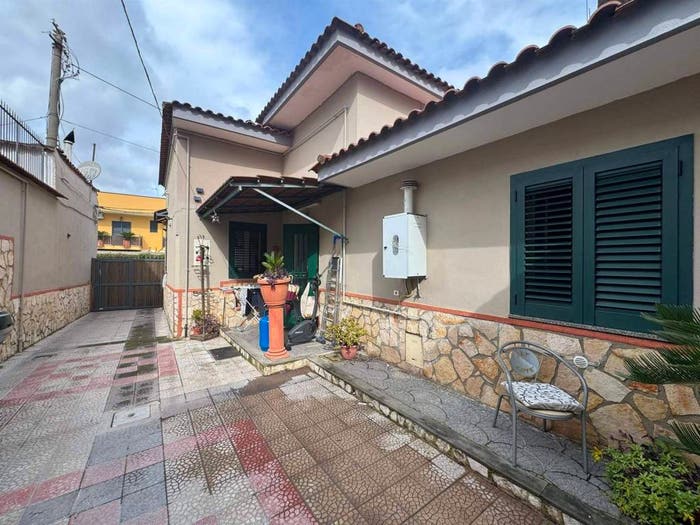 Casa con 6 locali in vendita in Starza Vecchia, Sant'Anastasia