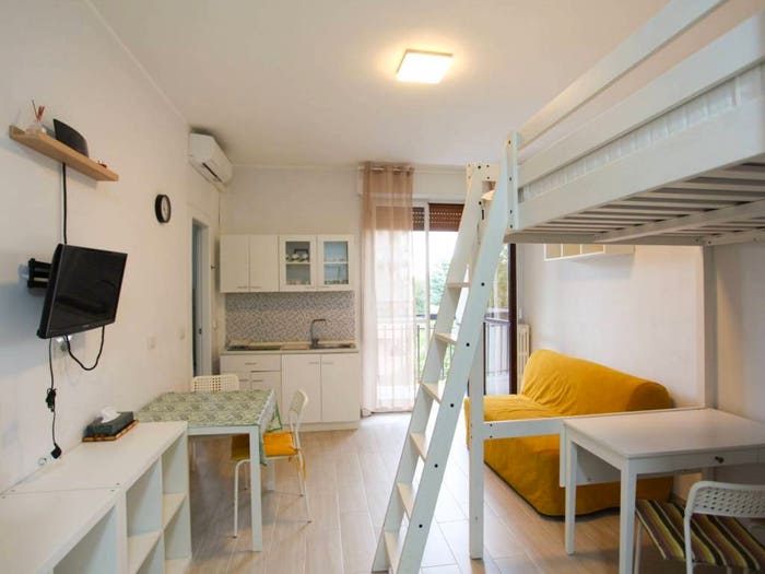 Appartamento monolocale in affitto in Via Cefalù, Gallaratese, Milano