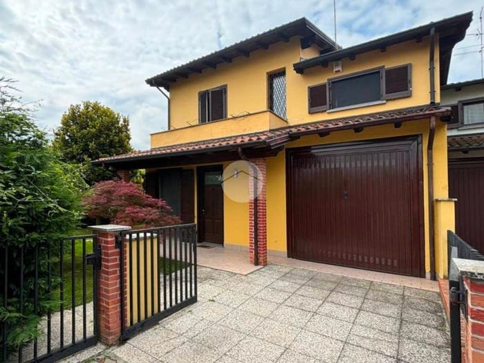 Casa quadrilocale in vendita in Via Ticino, Centro, Portalbera