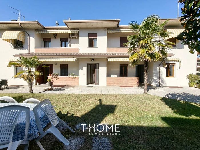 Appartamento con 5 locali in vendita in Via Gaetana sterni, Centro, Cassola