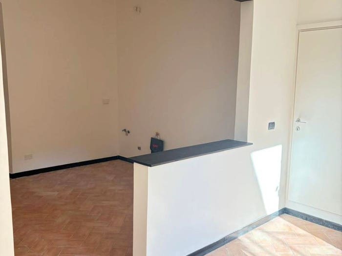 Appartamento trilocale in vendita in Piazzale Parenzo, Staglieno, Genova