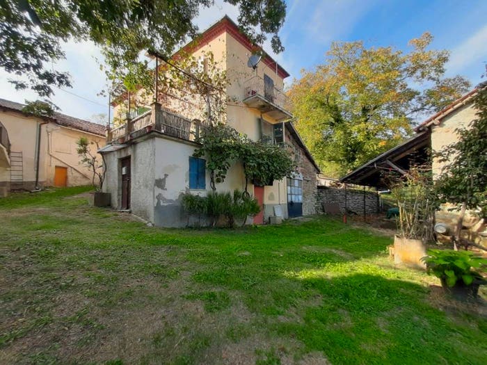 Casa con 5 locali in vendita in Via Piazze, Cremolino