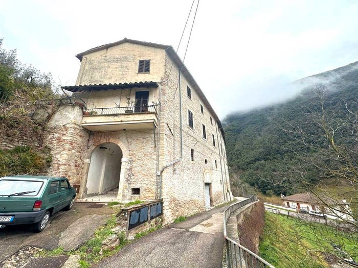 Appartamento bilocale in vendita in Vicolo San Nicola, Ferentillo