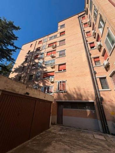 Appartamento quadrilocale in vendita in Via Padova, Via Modena, Ferrara