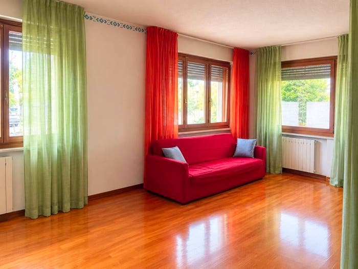Appartamento con 6 locali in vendita in Via Demonte, San Rocco Castagnaretta, Cuneo