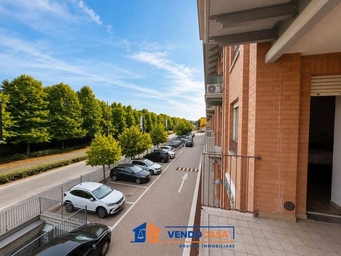 Appartamento bilocale in vendita in Via Ognissanti, Borgo Piave Corso Europa Zona Ferrero, Alba