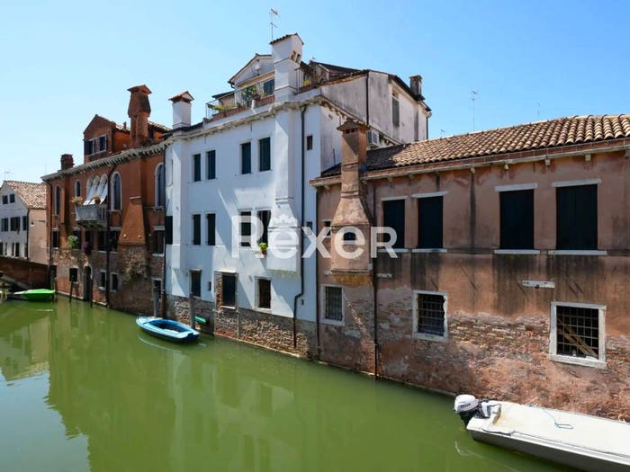 Appartamento bilocale in vendita in Sestiere Dorsoduro D, Dorsoduro San Barnaba, Venezia