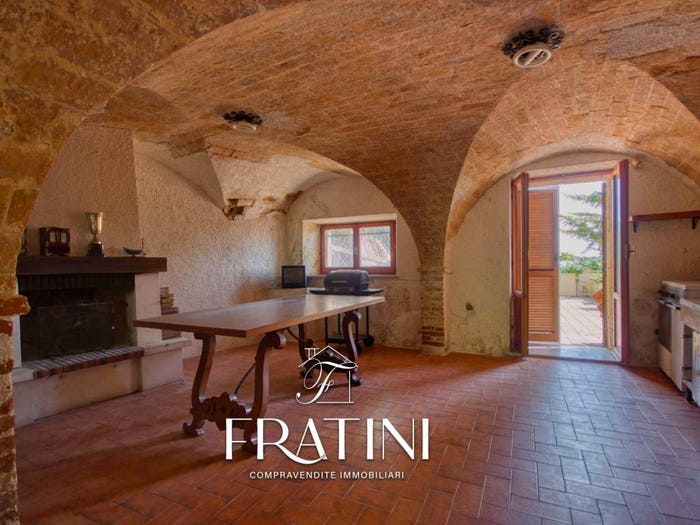 Casa con 6 locali in vendita in Via Case Degli Angeli, Rocche Di Civitella, Civitella del Tronto