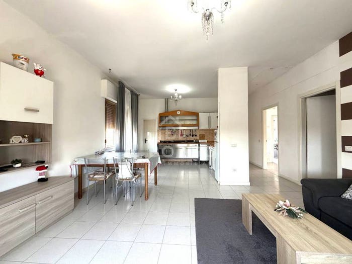 Appartamento quadrilocale in vendita in Via Lombardia, Borgo A Buggiano, Buggiano