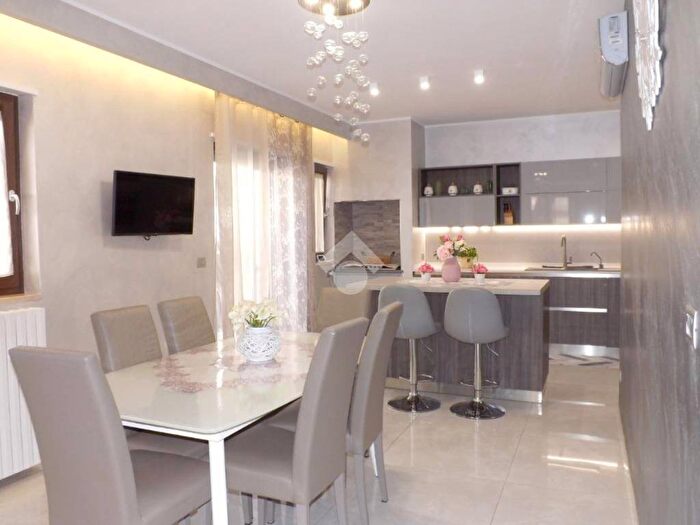 Appartamento quadrilocale in vendita in Via Bruni Abate, Bisceglie