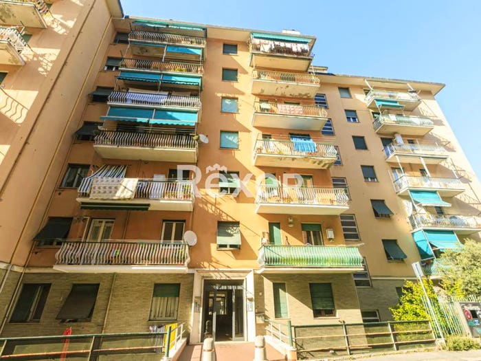Appartamento con 5 locali in vendita in Via Antonio Burlando, Castelletto, Genova