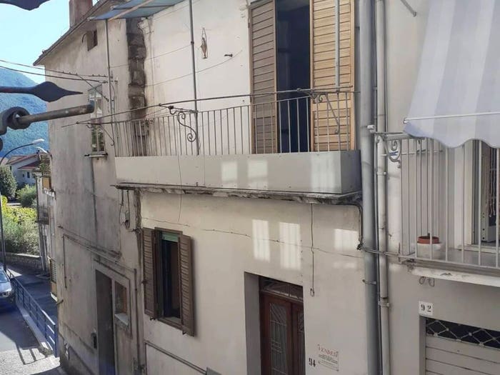 Casa trilocale in vendita in Centro, Lauria