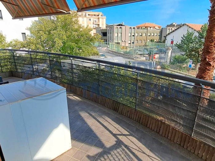 Appartamento trilocale in vendita in Via San Francesco, Centro, Taggia