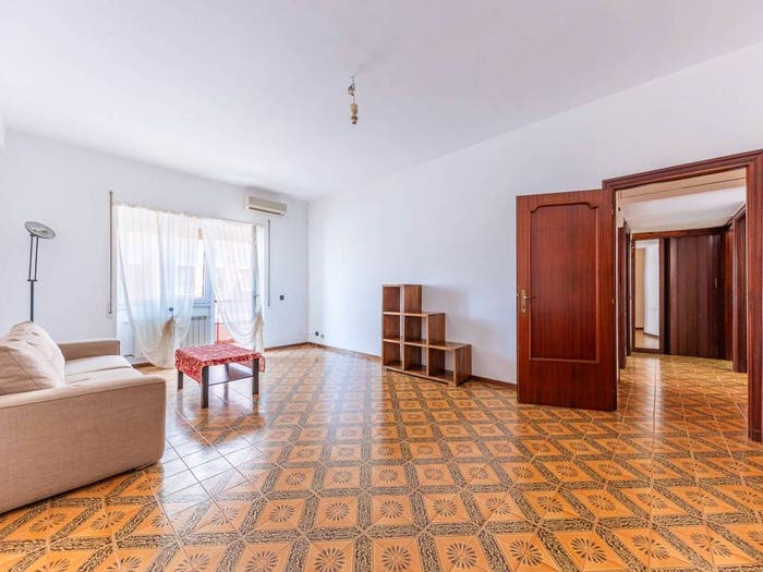Appartamento trilocale in vendita in Via Salvatore Denti di Piraino, Ostia Levante, Roma