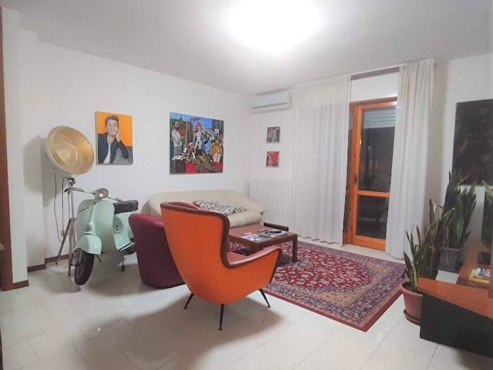 Appartamento con 5 locali in vendita in Cuccurano Carrara, Fano