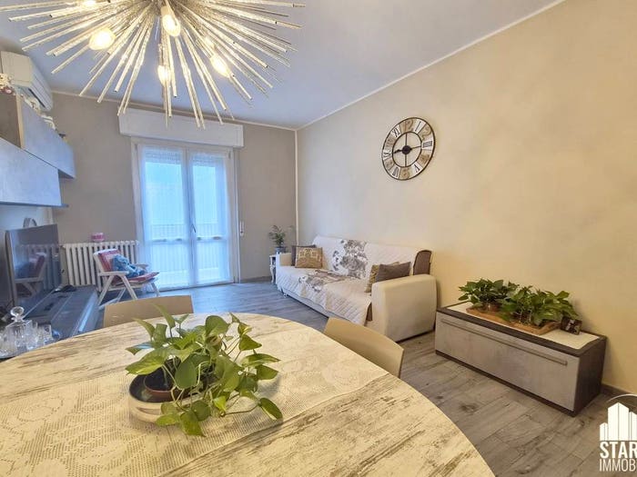 Appartamento trilocale in vendita in Via Giuseppe Maria Giulietti, Crescenzago, Milano