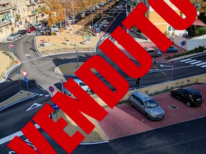 Appartamento trilocale in vendita in Via Tommaso Aversa, Gazzi, Messina