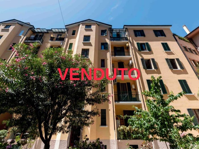 Appartamento trilocale in vendita in Piazza giuseppe grandi, Porta Vittoria, Milano