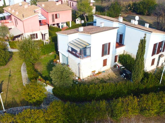 Appartamento trilocale in vendita in Via Costa Verde, Marcelli, Numana