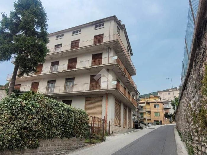 Casa con 6 locali in vendita in VIA PENNONI, Centro, Gualdo Tadino
