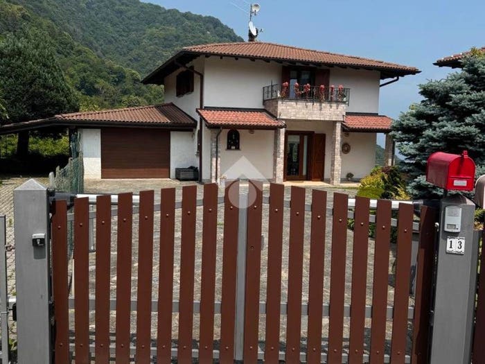 Casa quadrilocale in vendita in via Biazzeno, Dizzasco Biazzeno, Dizzasco