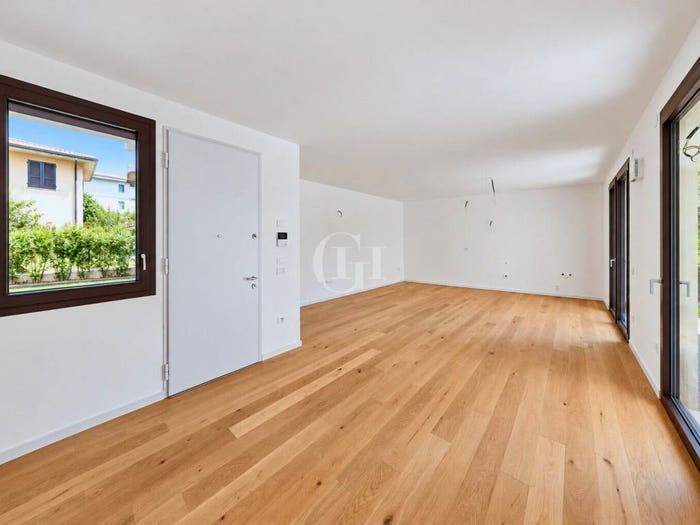 Appartamento trilocale in vendita in Desenzano Centro, Desenzano del Garda