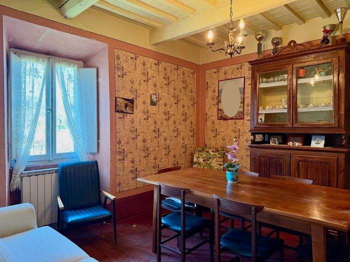 Casa con 6 locali in vendita in Pontile, Fiuminata