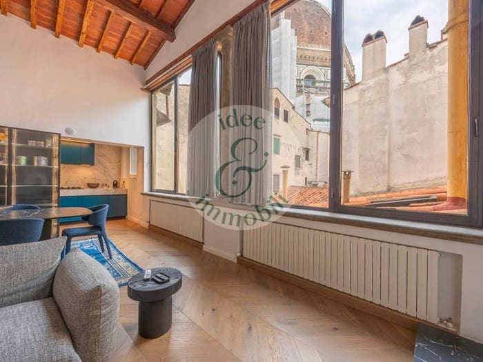 Casa con 5 locali in vendita in Piazza di San Giovanni, Piazza della Repubblica, Firenze