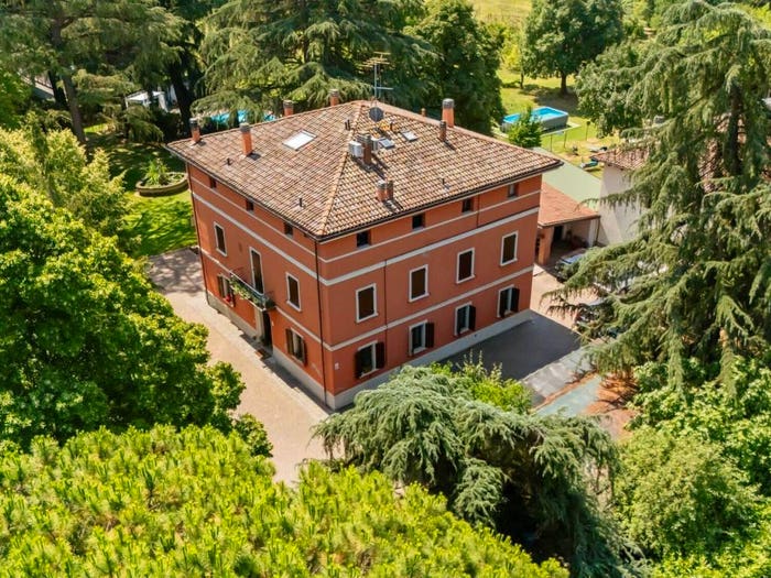 Casa con 6 locali in vendita in Via Croara, Savena, Bologna