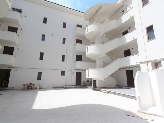 Appartamento trilocale in vendita in Via Marechiaro n, San Leone Villaseta Villaggio, Agrigento