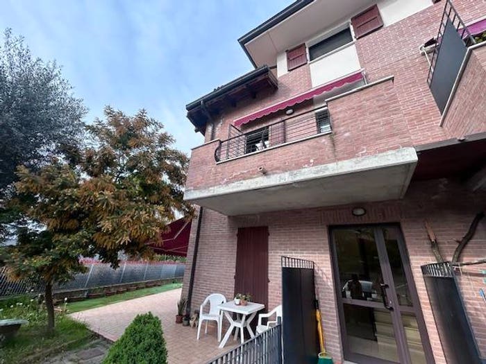 Appartamento quadrilocale in vendita in Via Ludovico Ariosto, Centro, Castellarano