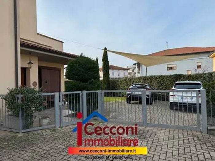 Casa con 6 locali in vendita in Lazzeretto, Cerreto Guidi