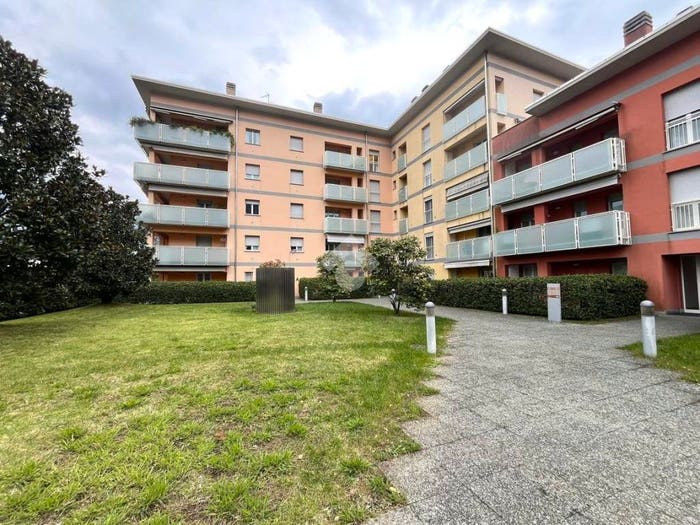 Appartamento bilocale in vendita in Via antonio rosmini, Pescarenico, Lecco