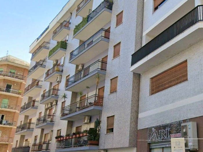 Appartamento con 6 locali in vendita in Via Alberto Serra, Centro, Cosenza