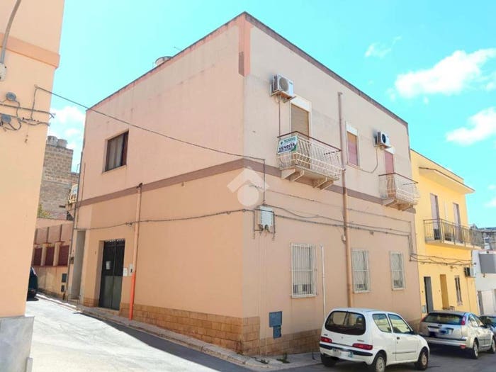 Appartamento quadrilocale in vendita in Via Giuseppe Amoroso, Casa Santa, Erice
