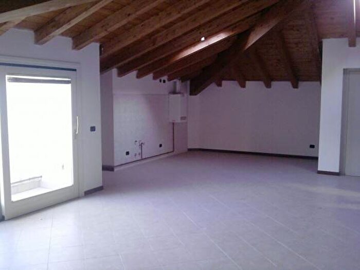 Appartamento trilocale in vendita in Canova San Zeno, Olgiate Molgora