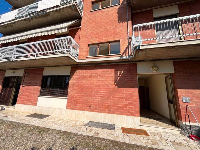 Appartamento bilocale in vendita in Via Silvio Pellico, Centro, Castiglione del Lago