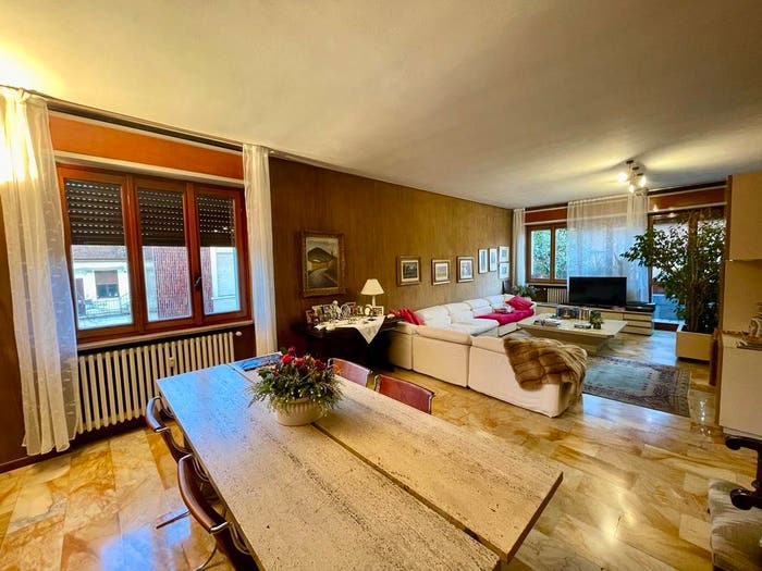 Appartamento quadrilocale in vendita in Via Pietro Canevari, Baggio, Milano