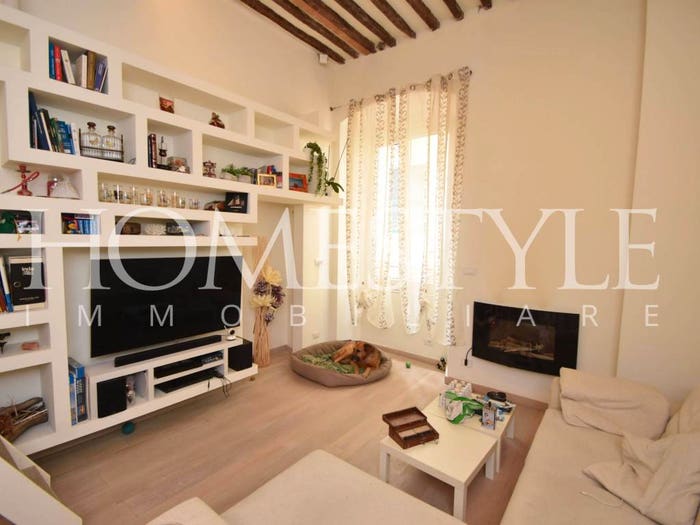 Appartamento trilocale in vendita in Via Borgo degli Incrociati, Manin, Genova