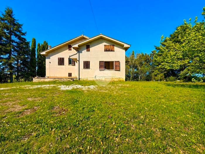 Casa con 5 locali in vendita in Contrada San Savino, Civitanova Alta, Civitanova Marche