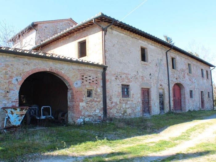 Casa con 6 locali in vendita in Gambassi Terme