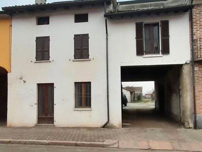 Casa trilocale in vendita in Centro, Pieve Porto Morone