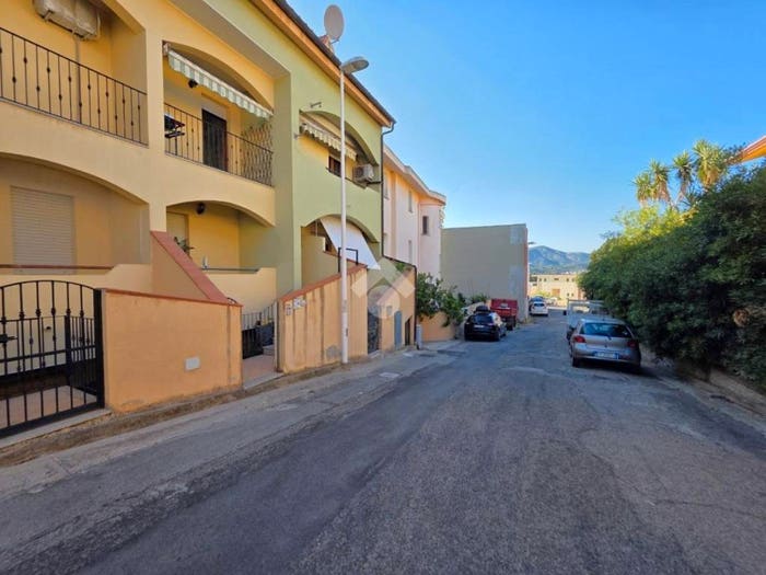 Appartamento trilocale in vendita in Via Libeccio, Centro, Muravera