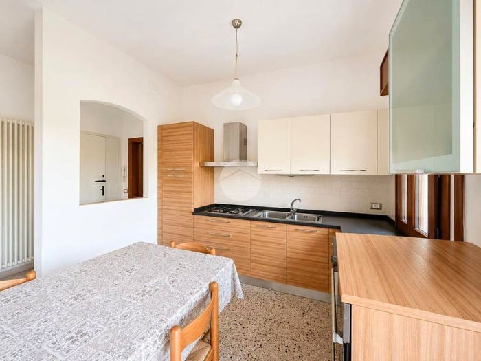 Appartamento trilocale in vendita in Viale Italia, Pinarella, Cervia